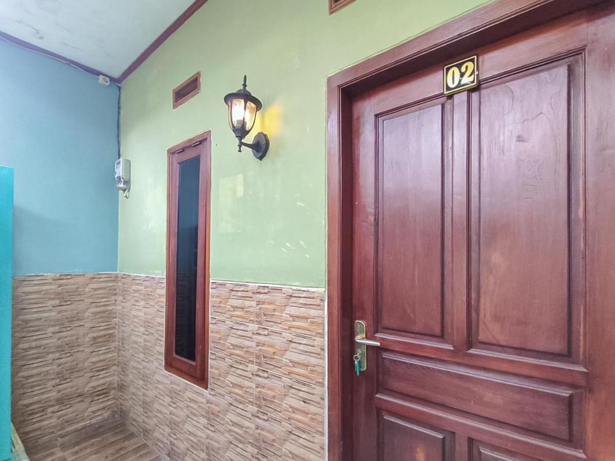Reddoorz Near Sunrise Mall Mojokerto Exteriér fotografie