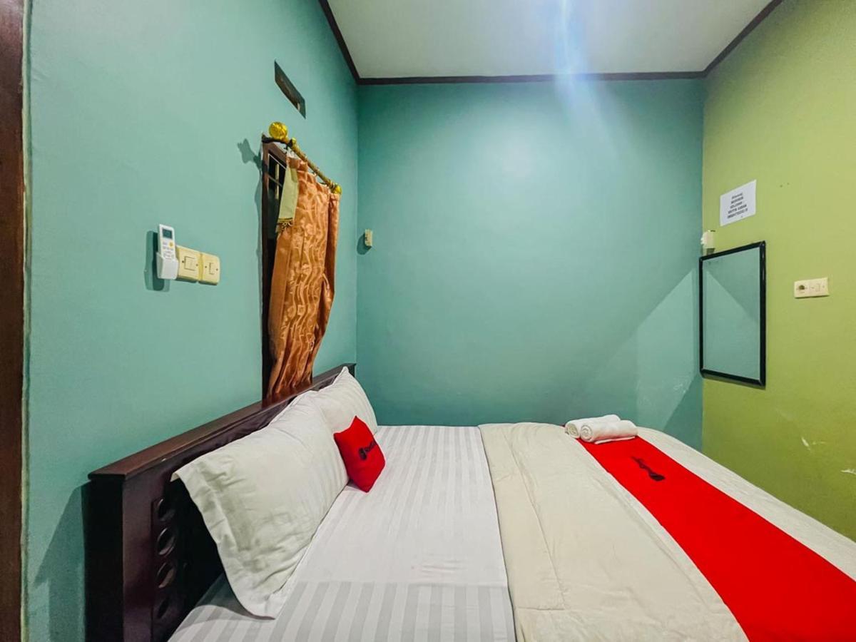 Reddoorz Near Sunrise Mall Mojokerto Exteriér fotografie
