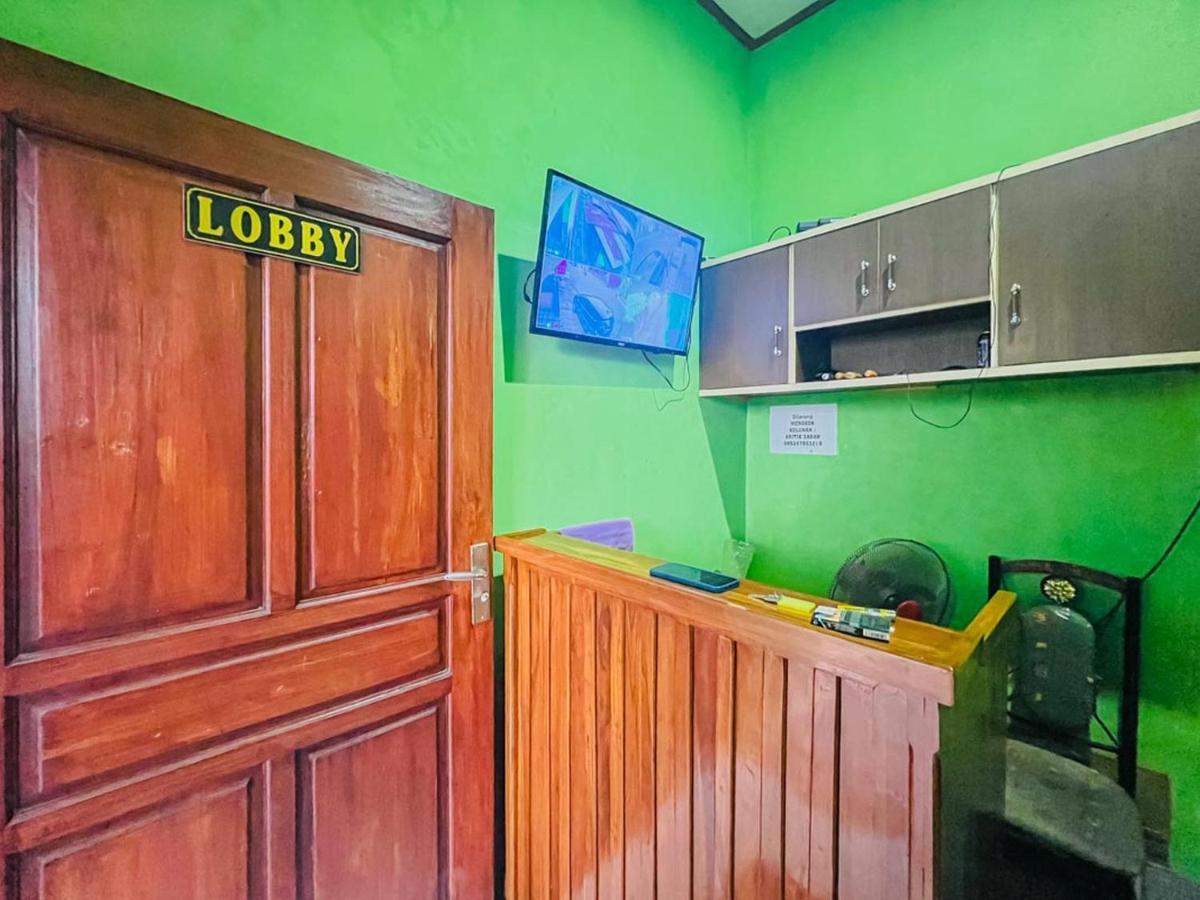 Reddoorz Near Sunrise Mall Mojokerto Exteriér fotografie