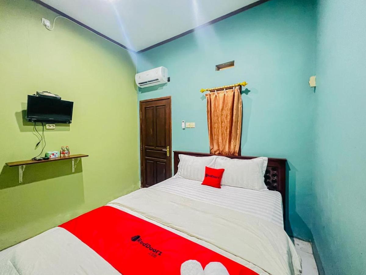 Reddoorz Near Sunrise Mall Mojokerto Exteriér fotografie