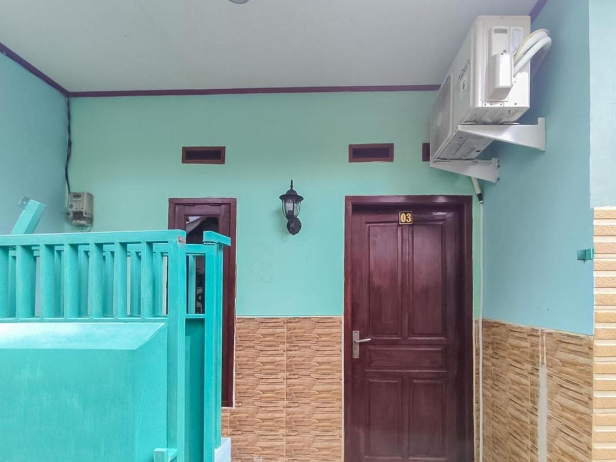 Reddoorz Near Sunrise Mall Mojokerto Exteriér fotografie