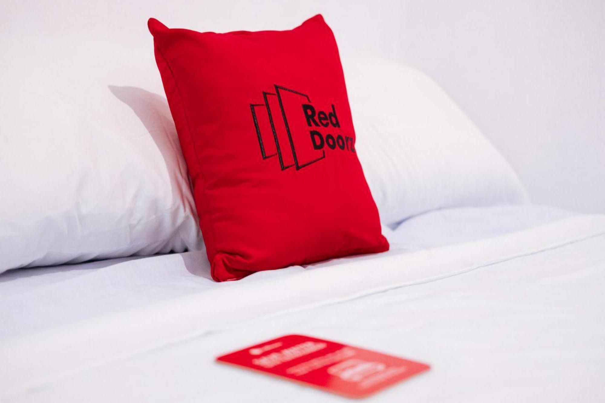 Reddoorz Near Sunrise Mall Mojokerto Exteriér fotografie