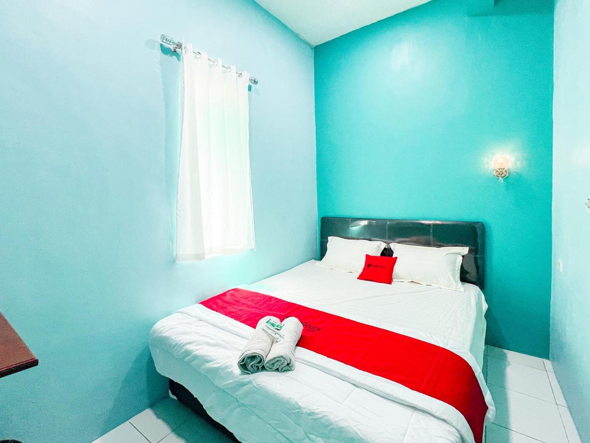 Reddoorz Near Sunrise Mall Mojokerto Exteriér fotografie