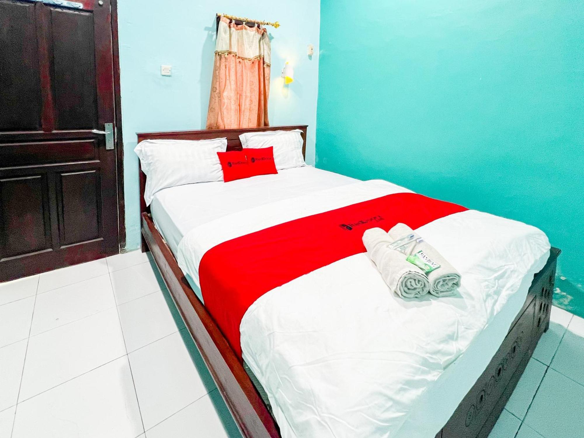 Reddoorz Near Sunrise Mall Mojokerto Exteriér fotografie