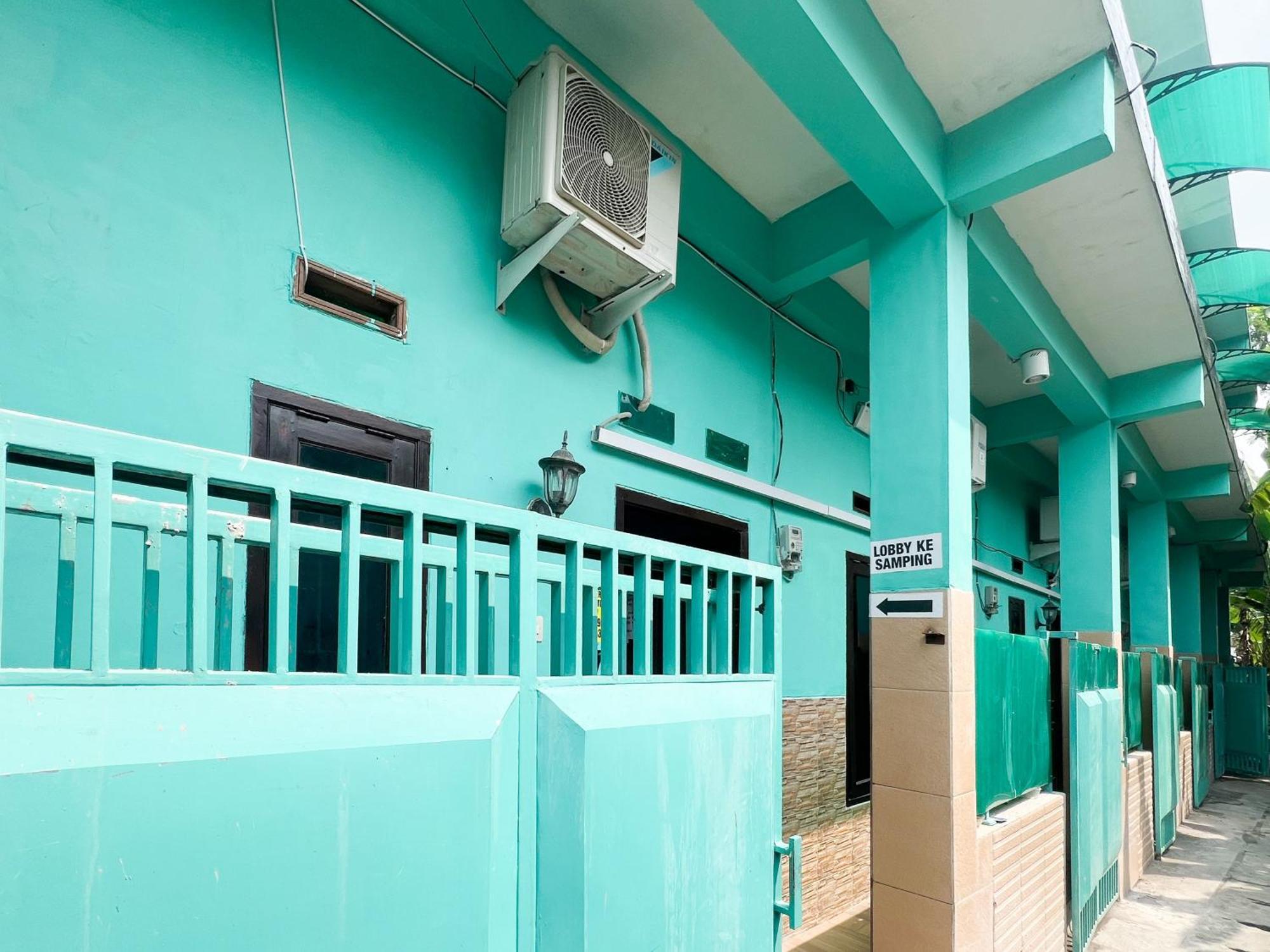Reddoorz Near Sunrise Mall Mojokerto Exteriér fotografie